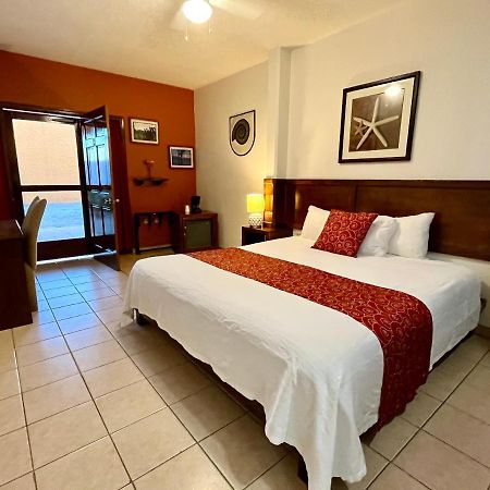 גואררו נגרו Hotel Los Caracoles מראה חיצוני תמונה