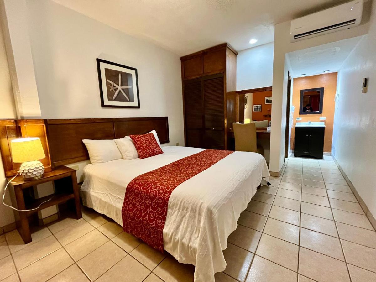 גואררו נגרו Hotel Los Caracoles מראה חיצוני תמונה
